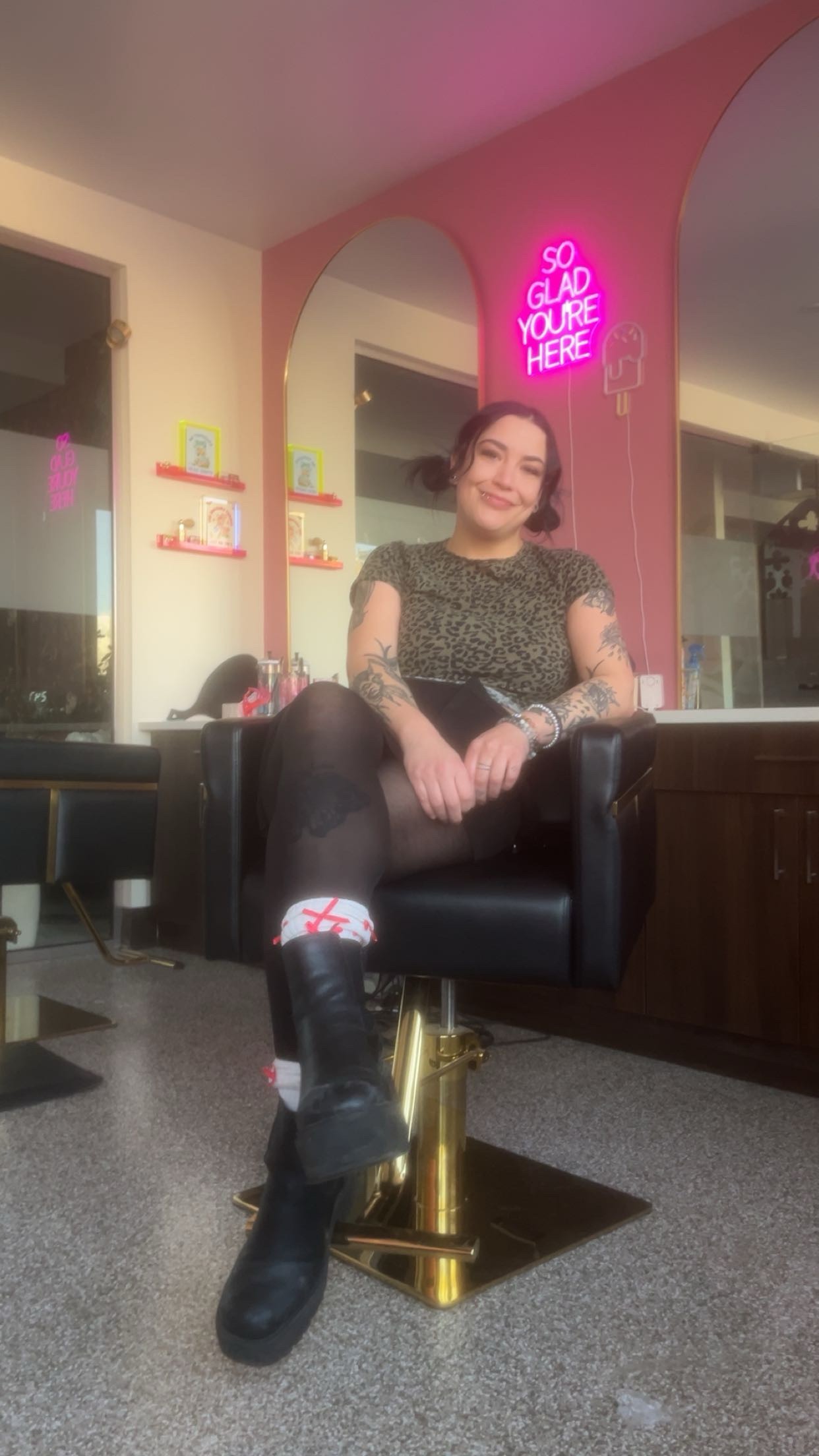 Taryn, hairstylist at XO Hair